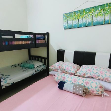 Hanaa Homestay Meru Ипох Екстериор снимка