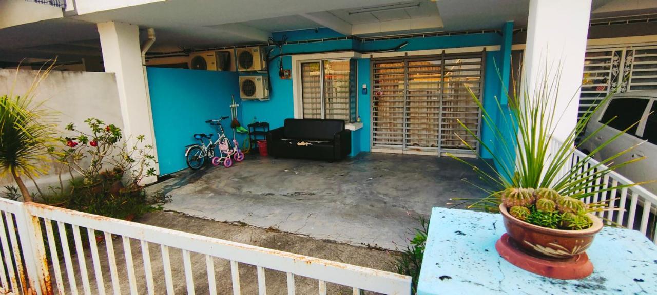 Hanaa Homestay Meru Ипох Екстериор снимка