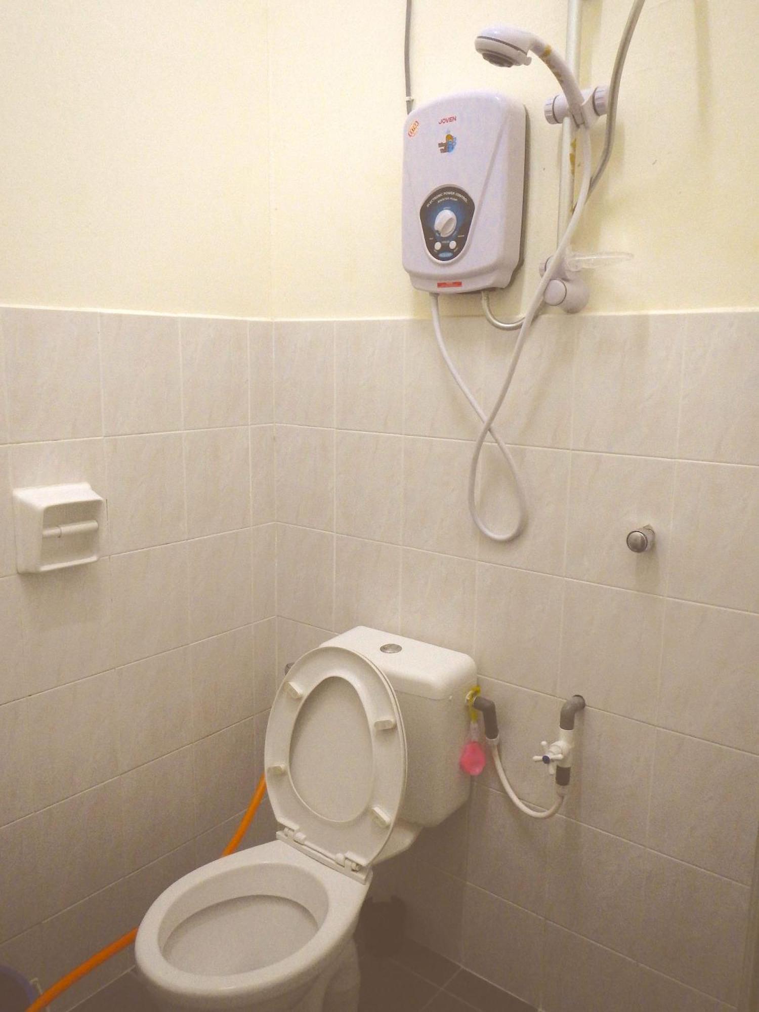 Hanaa Homestay Meru Ипох Екстериор снимка